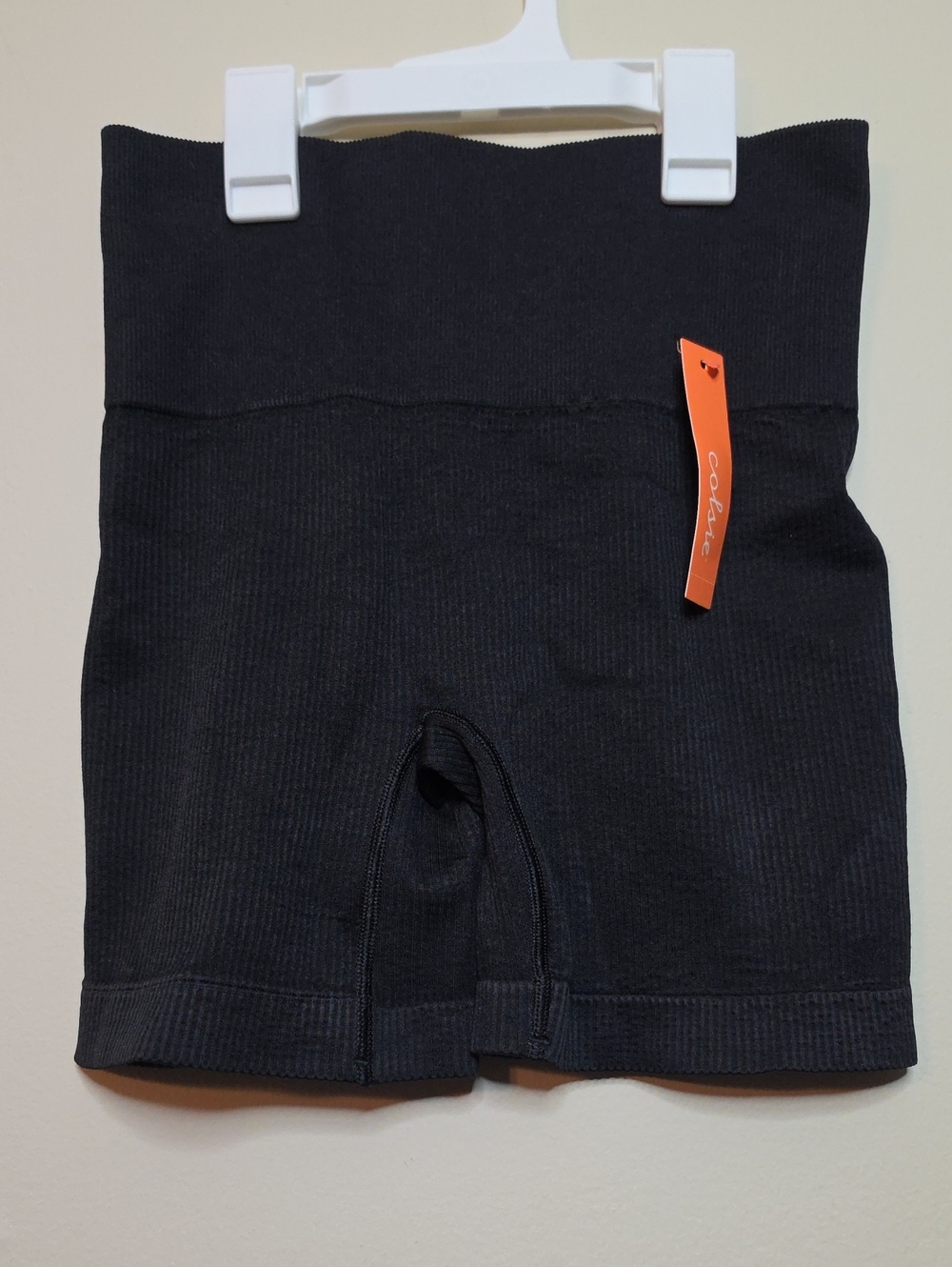 Colsie Women's Black Ribbed Biker Activewear Shorts